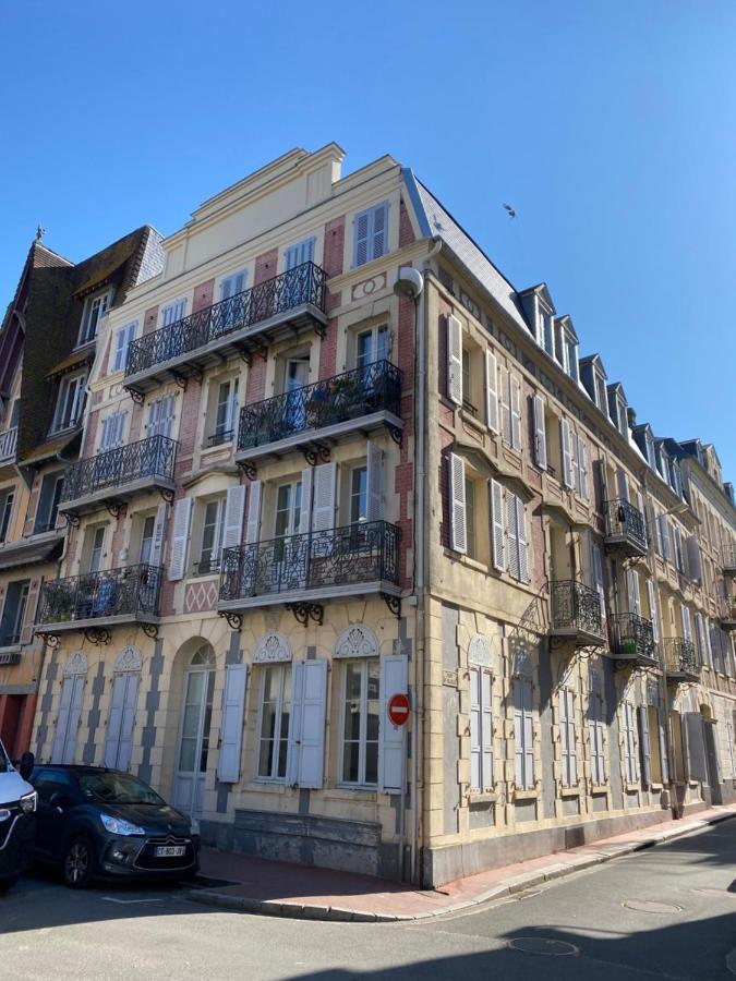 Le Petit Flaubert Daire Trouville-sur-Mer Dış mekan fotoğraf